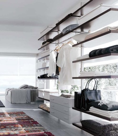 Flexible-walk-in-wardrobe